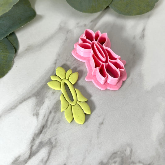 Elongated Flower Polymer Clay Cutter